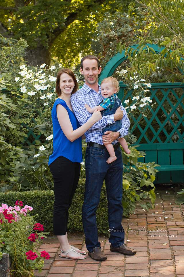 Portland Family Photographer at Historic Deepwood Estate in Salem, Oregon