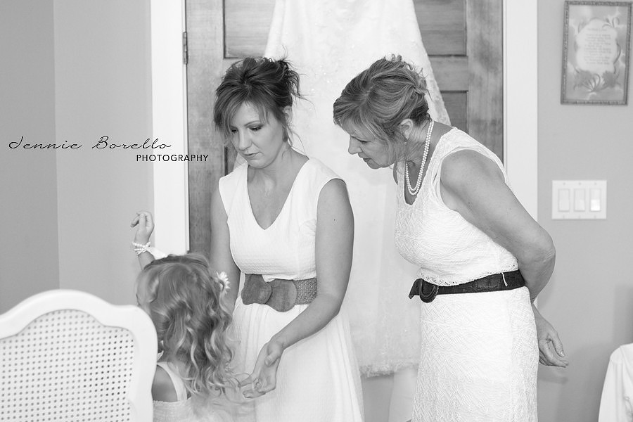 Portland wedding photographer at High Valley Estate in Battleground, Washington