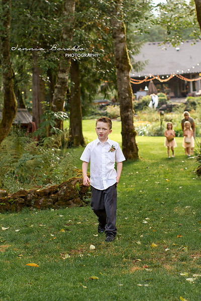 Portland wedding photographer at High Valley Estate in Battleground, Washington