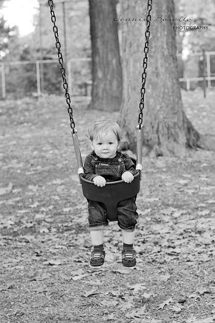 Portland Children's Photographer at Laurelhurst Park in Portland, Oregon