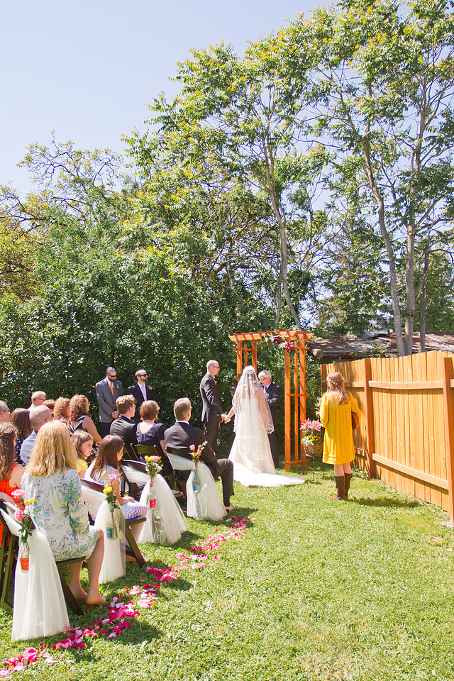 Portland, Oregon Wedding Photographer in SE Portland