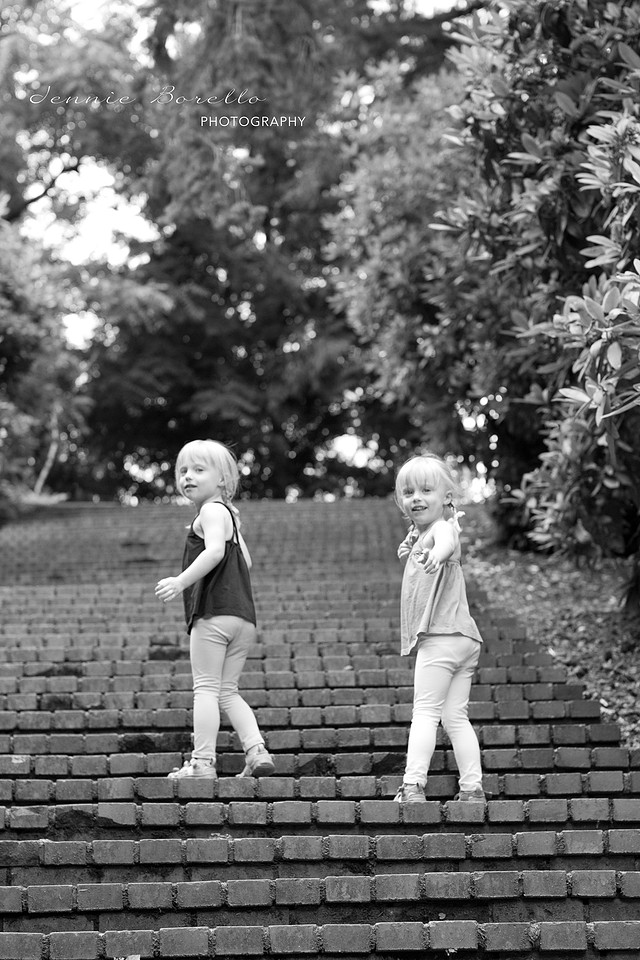 Portland Family and Children's Photographer in Laurelhurst Park, Portland, Oregon
