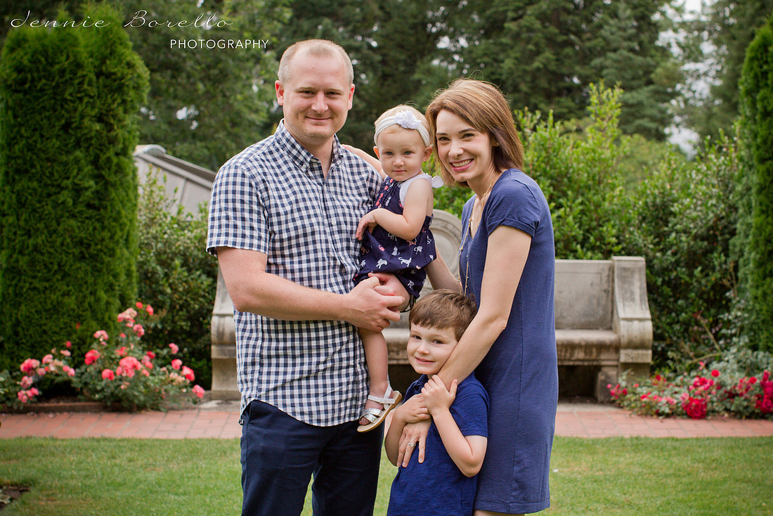 Portland, Oregon Family Photographer at the Rose Gardens.