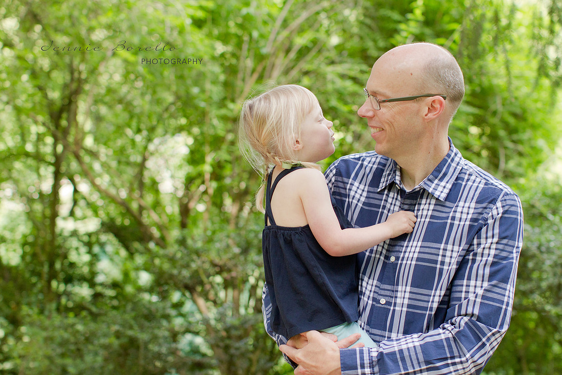 Portland Family and Children's Photographer in Laurelhurst Park, Portland, Oregon