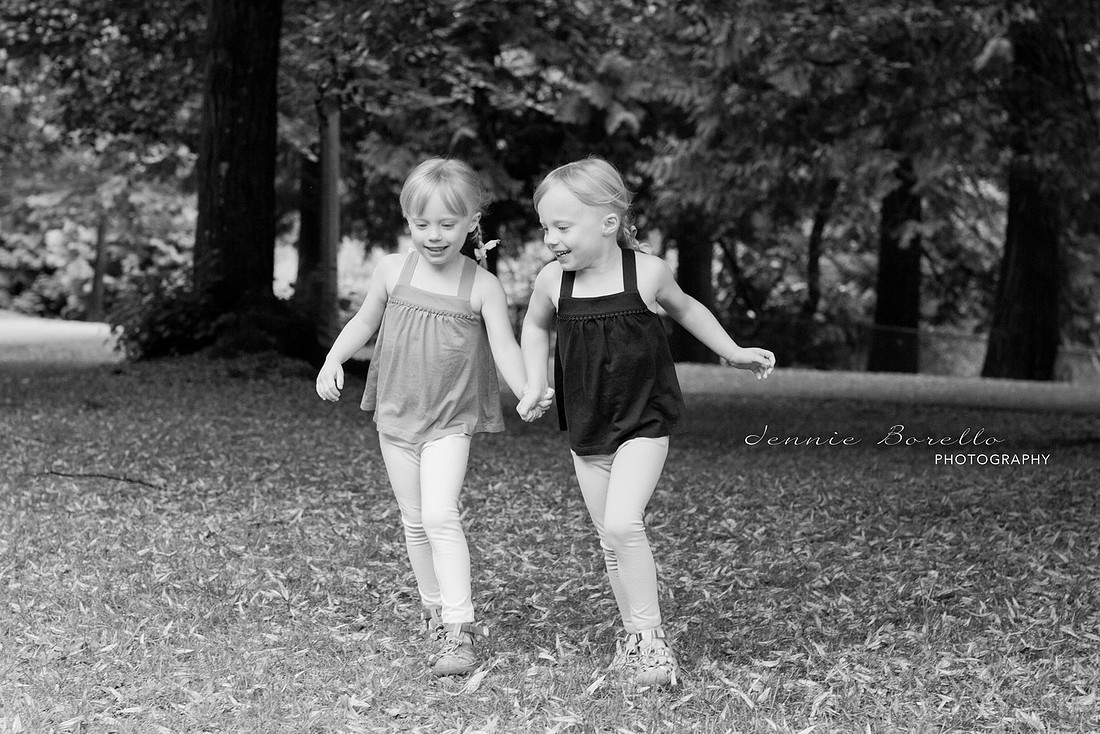 Portland Family and Children's Photographer in Laurelhurst Park, Portland, Oregon