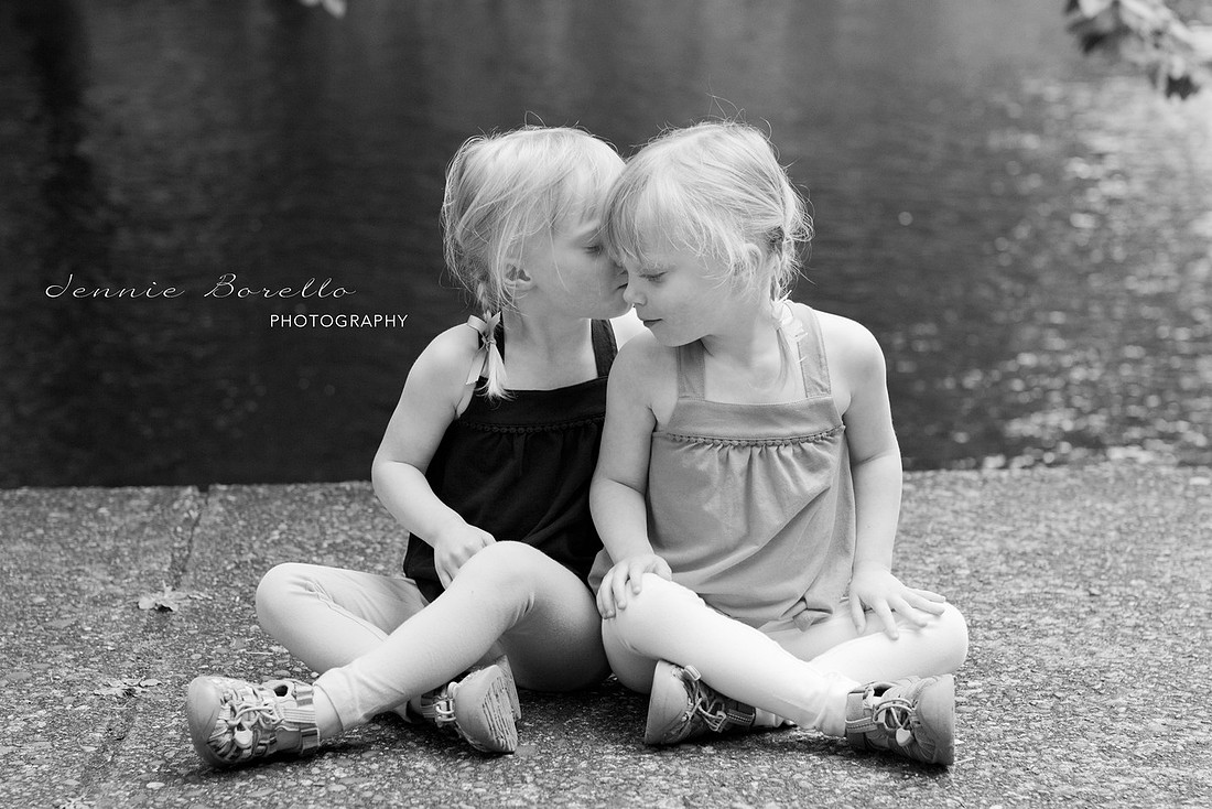 Portland Family and Children's Photographer in Laurelhurst Park, Portland, Oregon