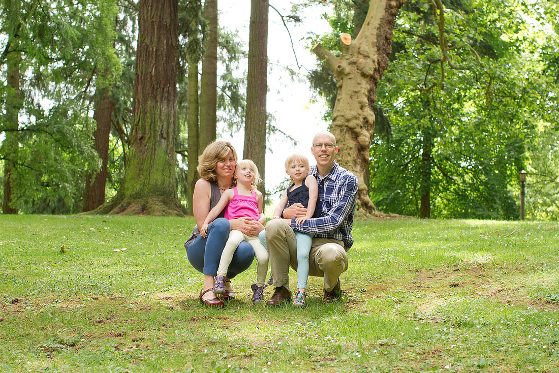 Portland Family and Children's Photographer in Laurelhurst Park, Portland, Oregon