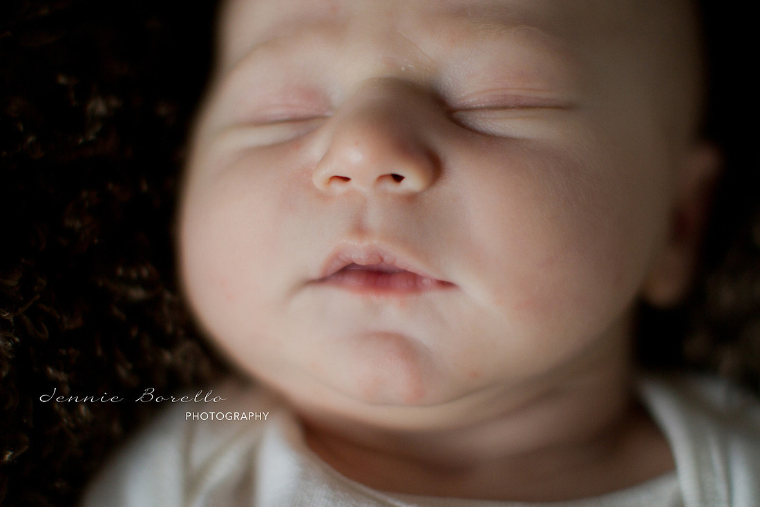 Portland Newborn and Family Photographer in Albany, Oregon.