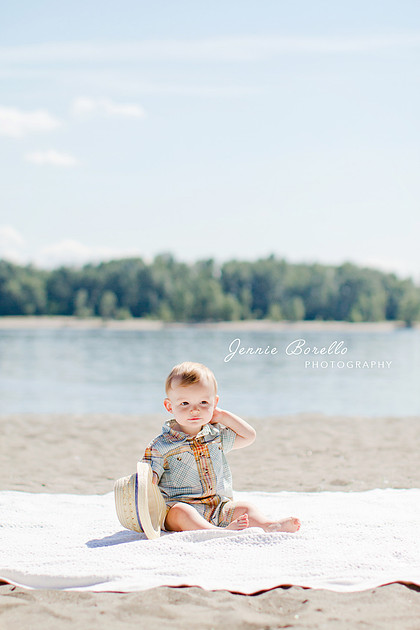 Portland baby, children and family photographer at Sauvie Island beach