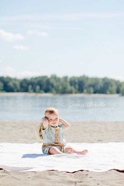 Portland baby, children and family photographer at Sauvie Island beach