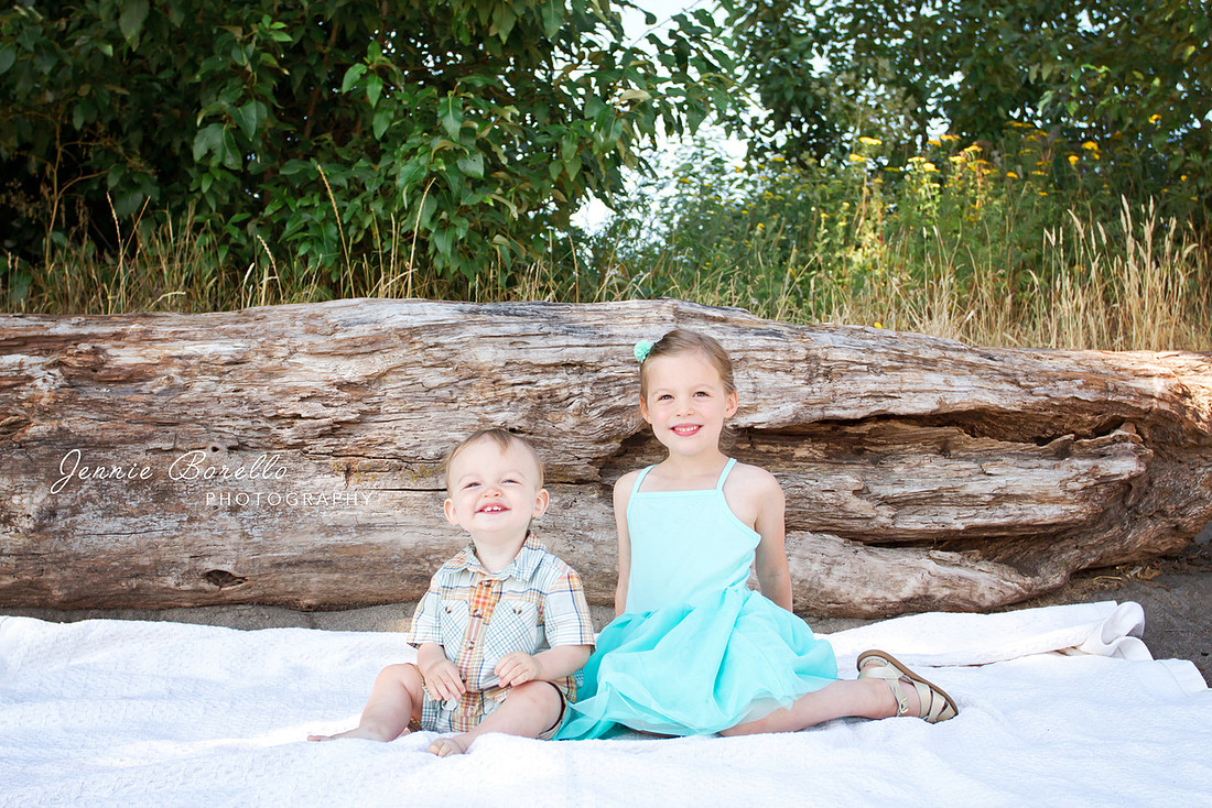 Portland baby, children and family photographer at Sauvie Island beach