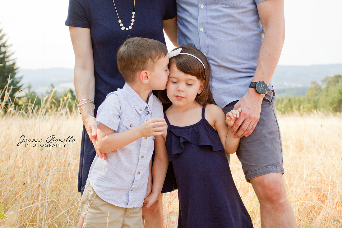 Portland Family and Children's Photographer at Cooper Mountain Nature Park