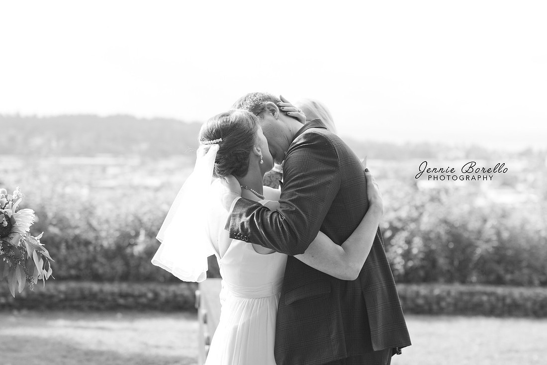 Seattle Wedding at Fremont Peak Park
