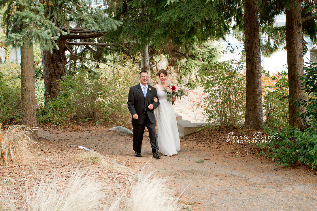 Seattle Wedding at Fremont Peak Park