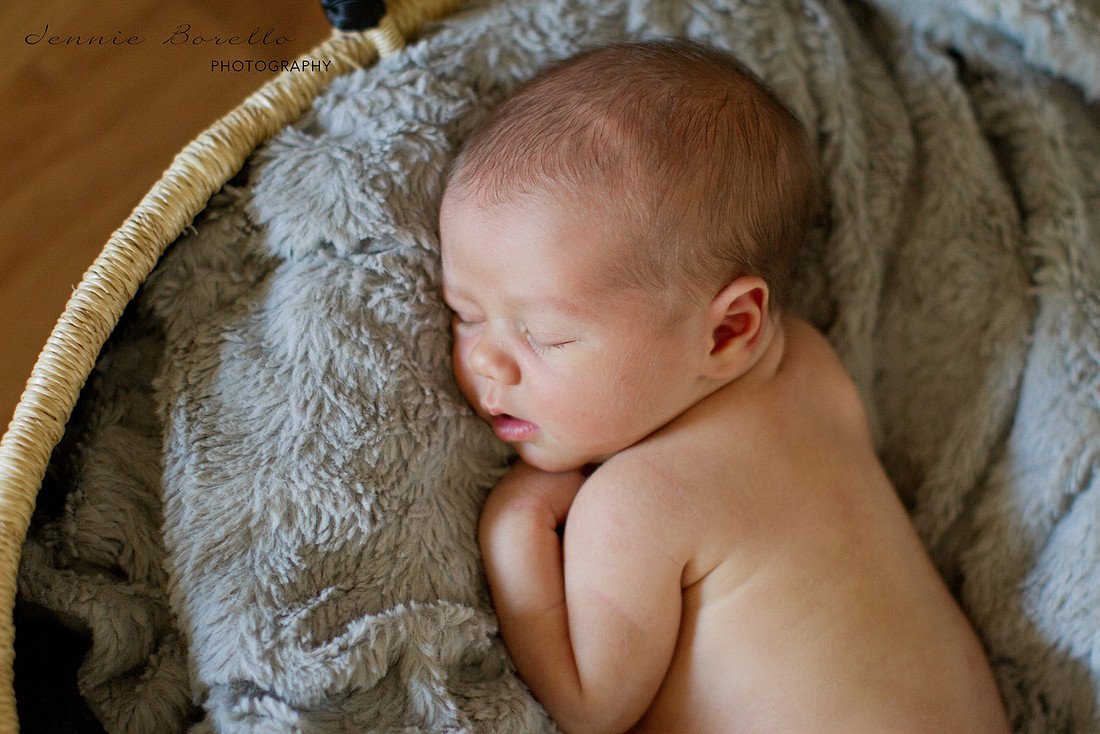 Portland Newborn and Family Photographer in Salem, Oregon